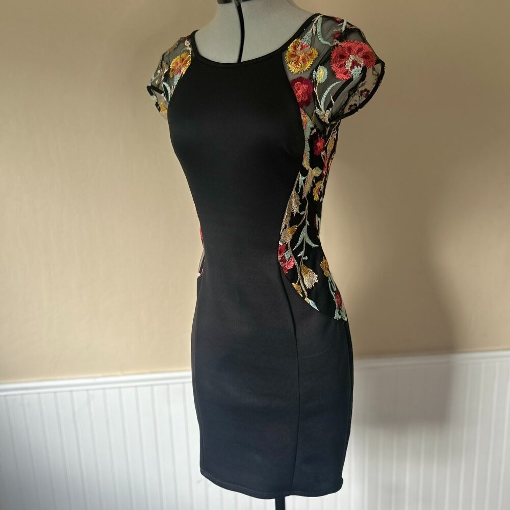 BCX Black Embroidered Lace Bodycon Dress | Colorful Floral Stretch Mini | Size 0